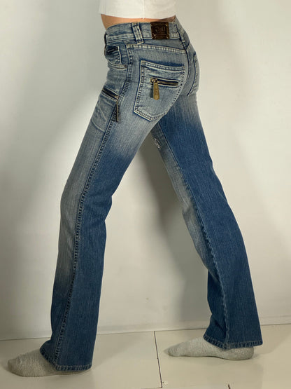 Low waist jeans